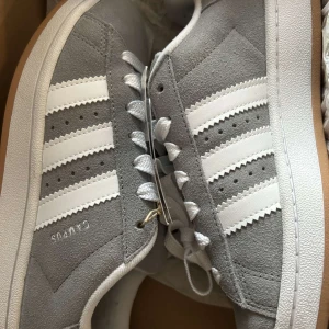 Adidas Campus 00s - Helt nya Adidas campus 00s som tyvärr inte passade och går inte att skicka tillbaka 💔 skriv för fler bilder 