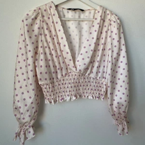 Blus - Blus från Zara. Aldrig använt