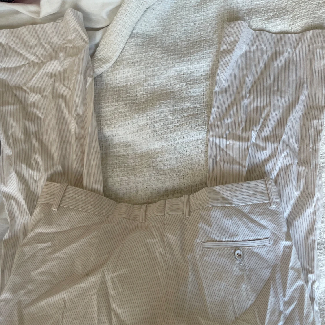 Randiga kostymbyxor  - 90