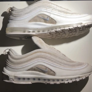 Air Max 97  - Säljer mina Air Max 97, i storlek 46. Använda några gånger men inga stora skador alls. 100% äkta