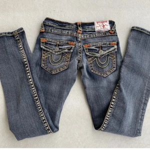 jeans - säljer mina fina true religion jeans som jag växt ut, skriv privat för mer bilder och inf 💕