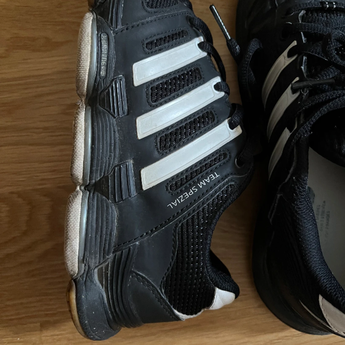 Adidas team Spezial  - 90