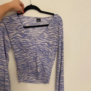 Topp - Zebra mönstrad topp från gina