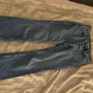 Weekday jeans midwaist/lowwaist - Nyskick kommer bara inte till användning! 