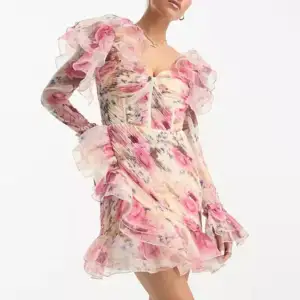 Söker klänningen ”ASOS LUXE organza ruffle ruched long sleeved mini dress in floral print” som är slutsåld på hemsidan. Storlekar av intresse är 34,36,38.  Kom med prisförslag! 