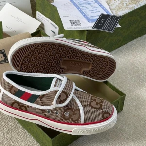 Gucci  - Helt oanvända och nya.