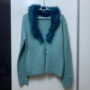 Blus - Blus från Tippy, använd endast en gång 🤎