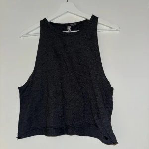 Tank top, mörkgrå - I bra skick! 