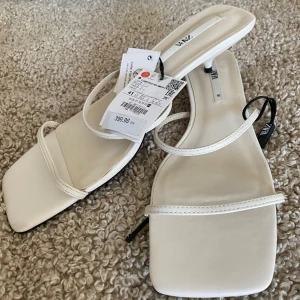 Kitten heels  - Säljer mina fina kitten heels från Zara Helt oanvända med tag kvar