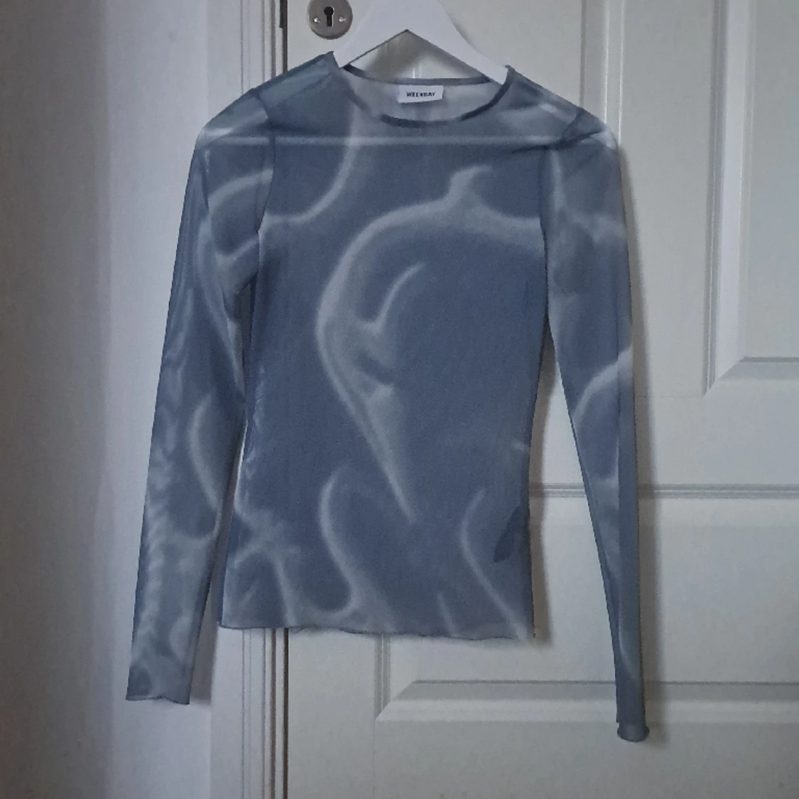 Blå genomskinlig tröja - 90