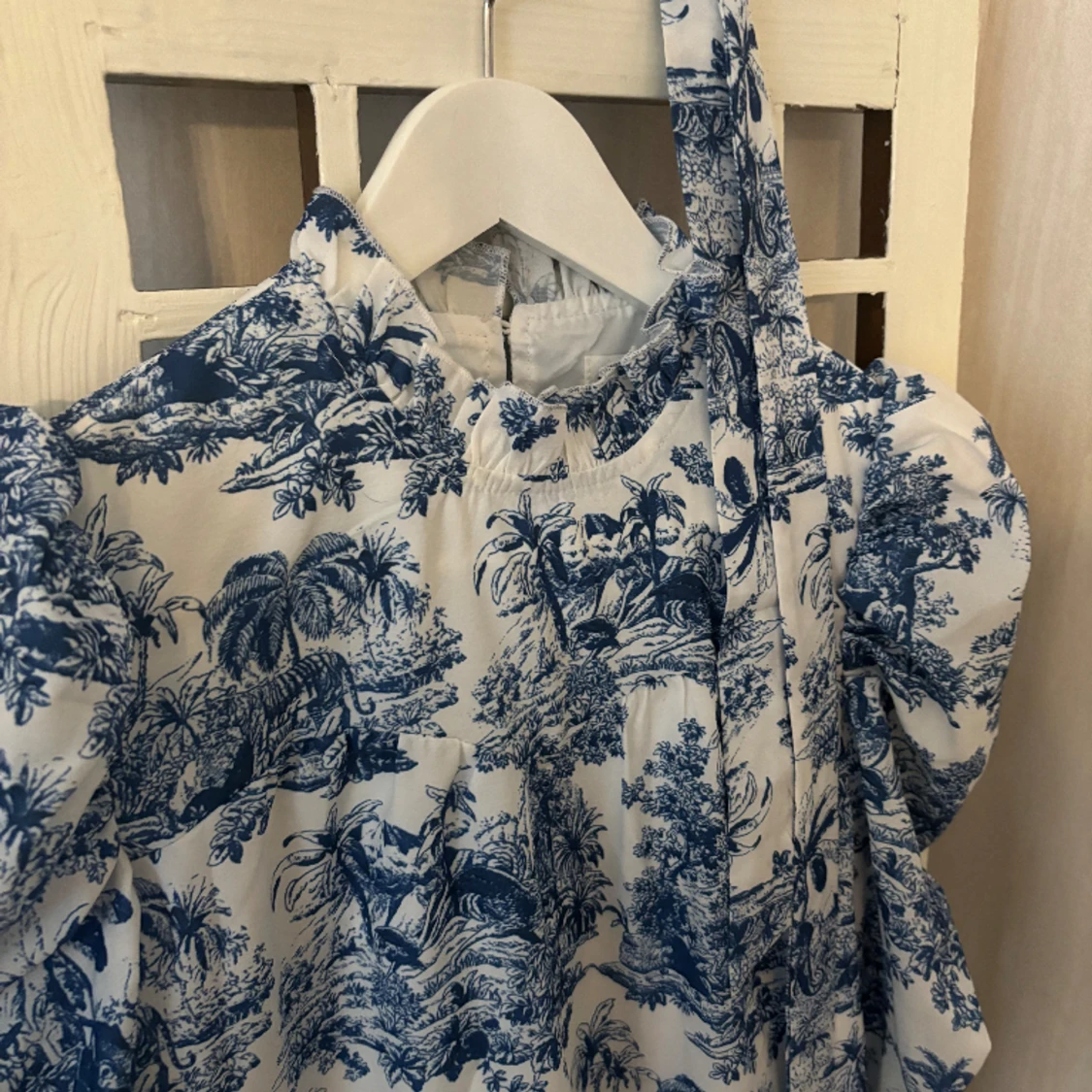 Toile de jouy klänning ny med skärp - 91