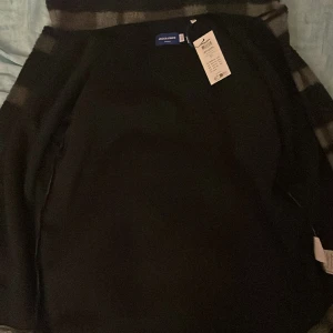 Jack n Jones Bomullskjorta - En bomullskjorta från Jack n Jones helt ny prislappen är kvar  Nypris 600 säljes för 450