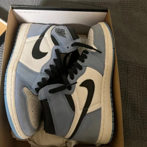 Jordan 1 High UNC - Storlek 41-42 bra skick 
