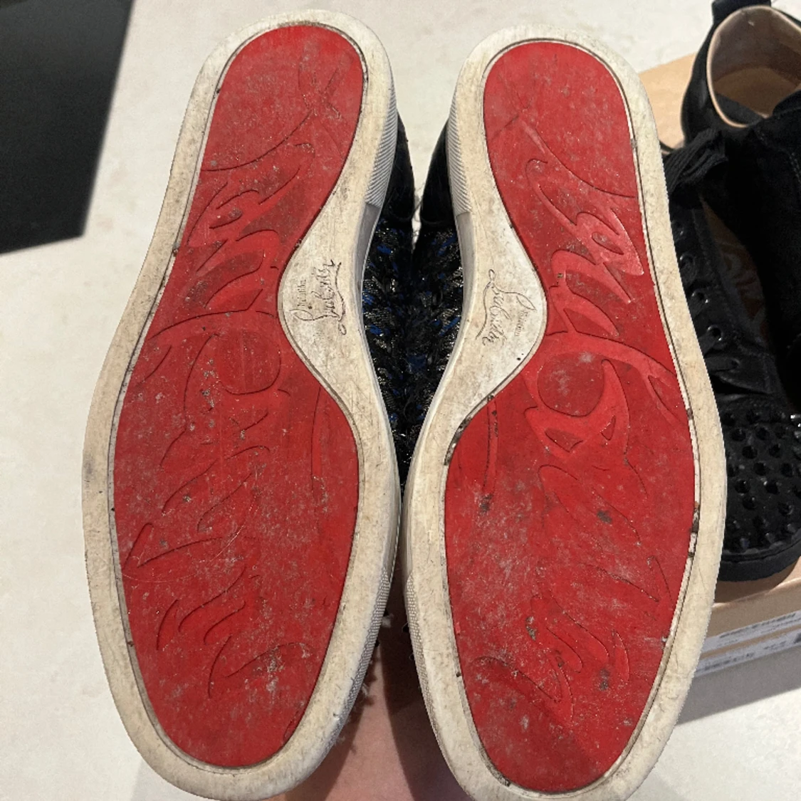 Christian Louboutin strl 41.5  - 91