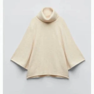 Stickad tröja - Inte använd sen jag köpte den på plick så bra skick!❤️