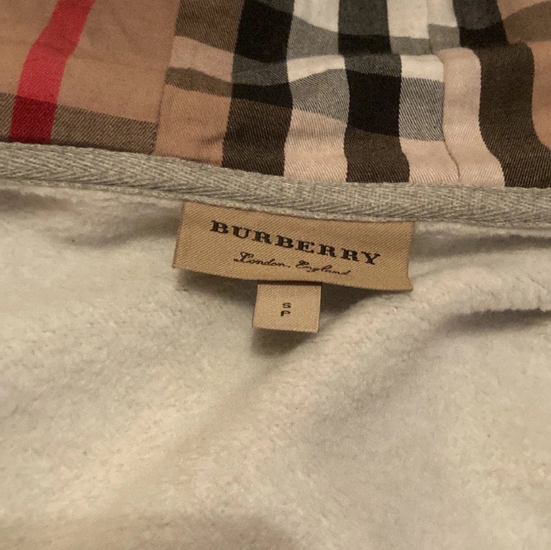 Burberry hoodie  - 91