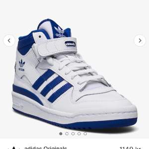 Jag säljer nu mina super coola adidas forum Mid J skor i blå!! Jag säljer dem då de ej kommer till användning, de är inte jätte slitna!