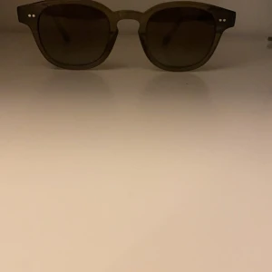 Chimi 01 - Säljer ett par chimi 01:or eftersom de inte kommer till användning😀| perfekta till sommaren👌🏻| priset är ej hugget i sten|tveka inte att höra av dig 😉