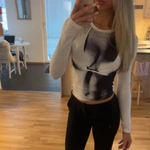 T shirt - T-shirt med tryck. 