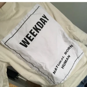 Weekday tröja  - Så fin långärmad från weekday i strö XS passar även S kolla tidigare annons för mer info