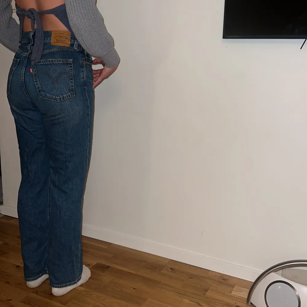 Väldigt bra skick på Levis jeans, modell: ribcage straight. Jeans & Byxor.