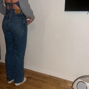 Levis jeans  - Väldigt bra skick på Levis jeans, modell: ribcage straight