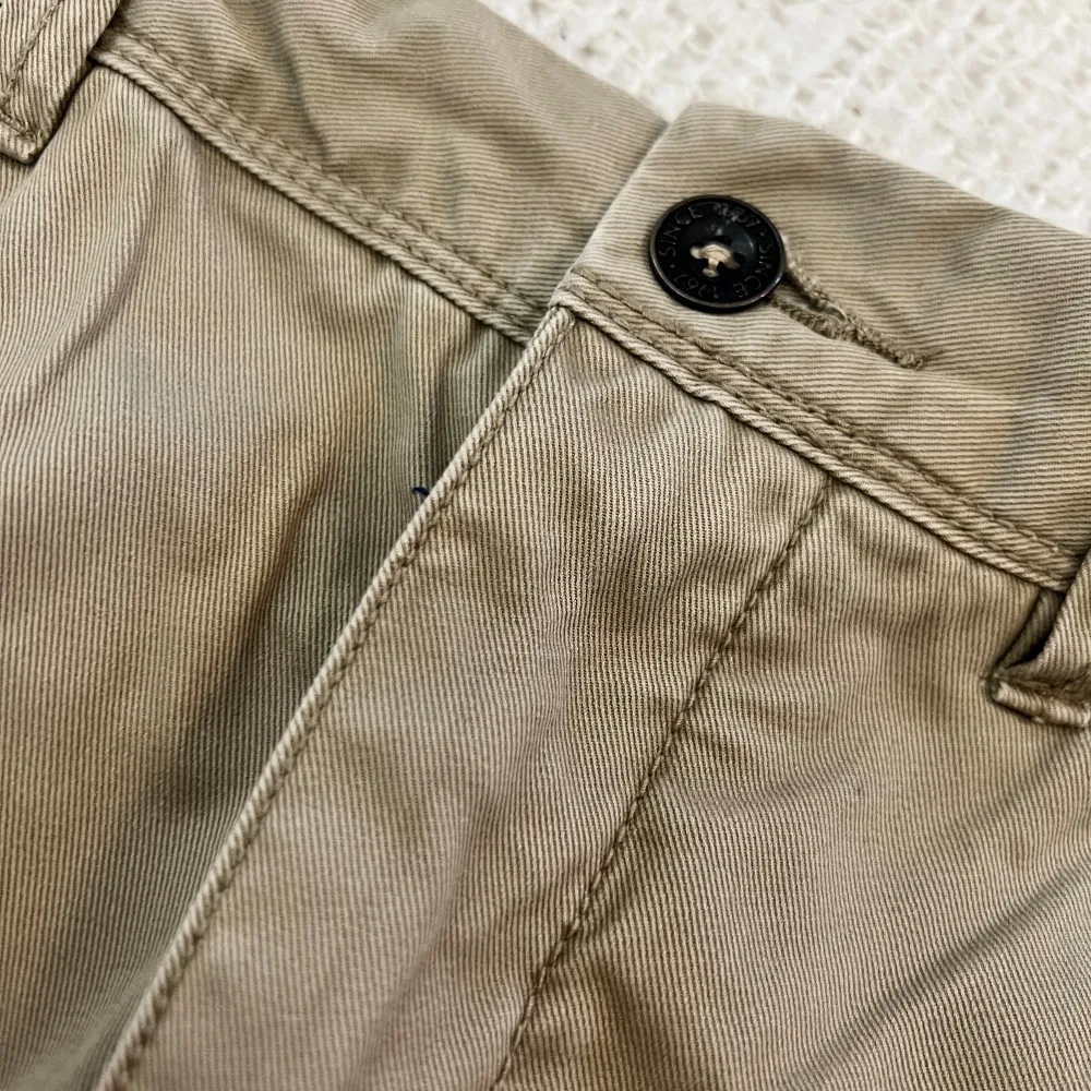 Herr byxor chinos pants jeans beige stilrena st 34-34   Sökord: mens pants herr straight leg . Jeans & Byxor.