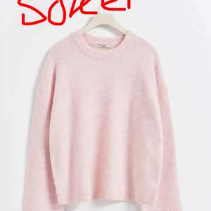 Söker den ljusrosa stickade tröjan från Gina tricot i storlek XXS-S. Skriv om du säljer en. Kan också tänka mig andra färger.