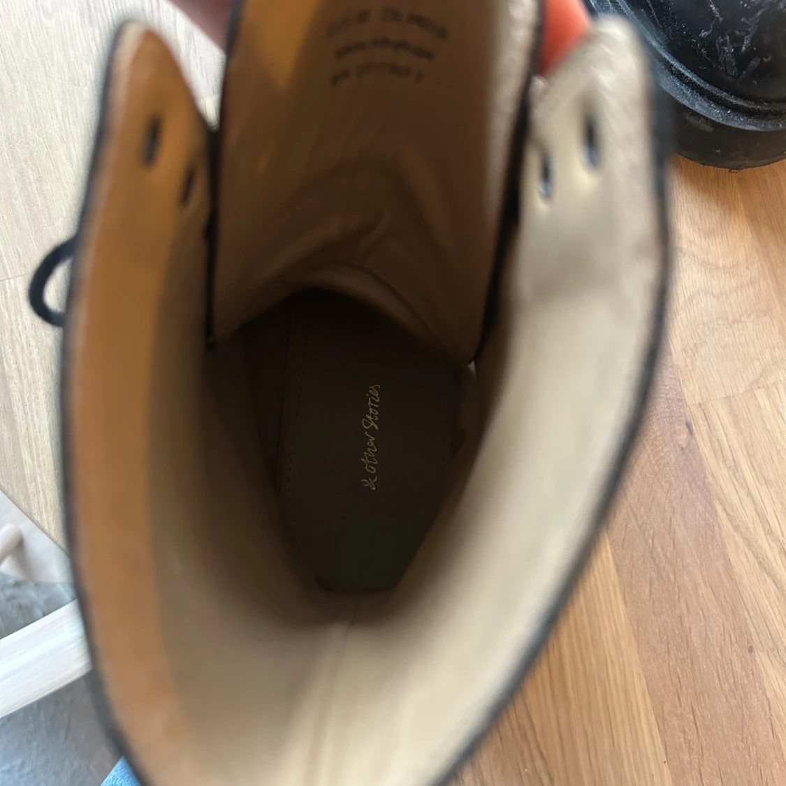 & other stories, boots knappt använda - 90