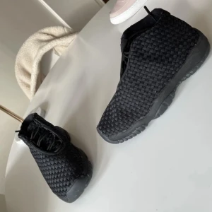 Oanvända Jordans  - Helt oanvända unisex Jordan future i storlek 38.   Köpta på JD sports   Pris går att diskuteras. 
