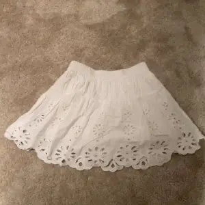 Vit kjol från zara