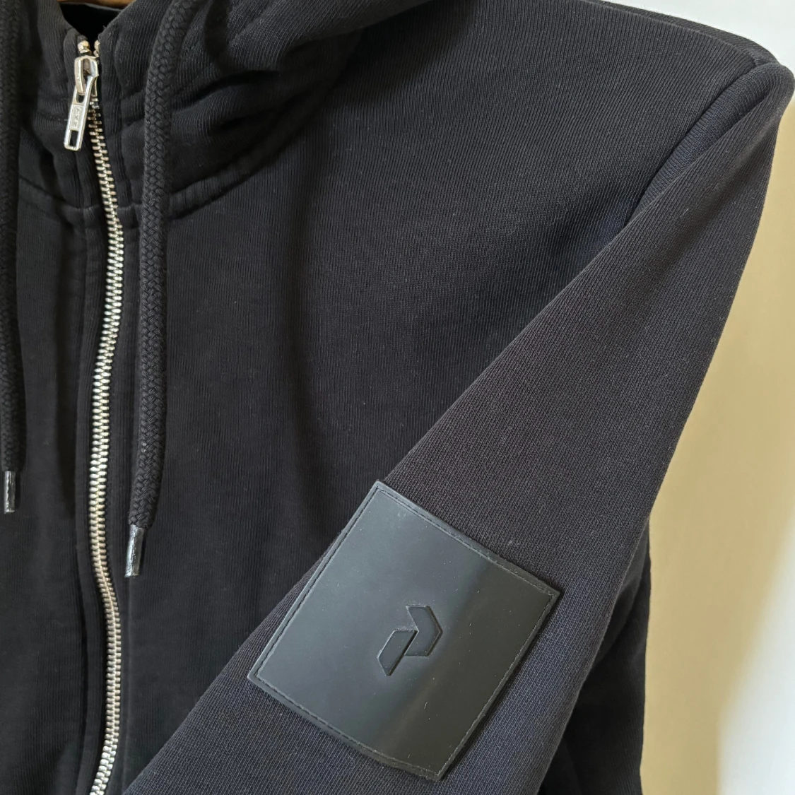 Peak Performance tröja