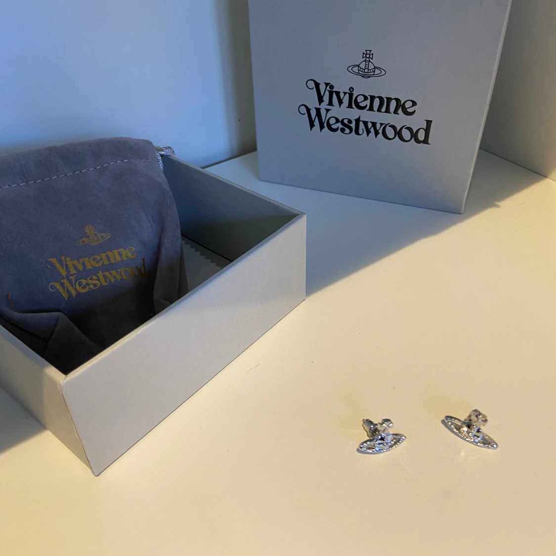 Vivienne Westwood örhängen  - 90