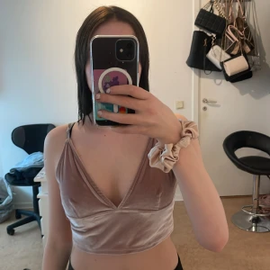 Rosa festtopp  - Rosa festtopp, jätteskönt material.