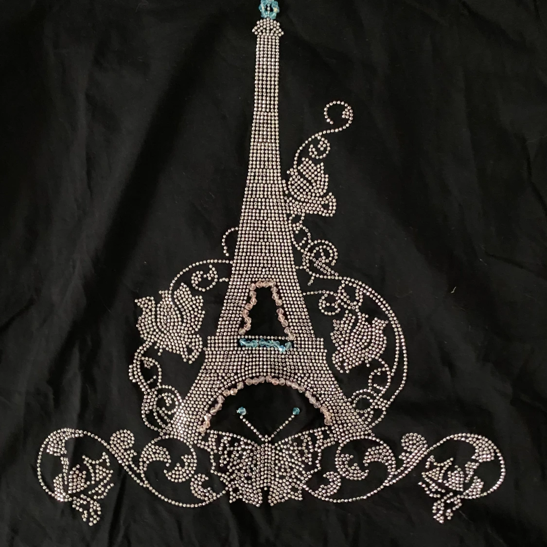 Evis t-shirt med rhinestones