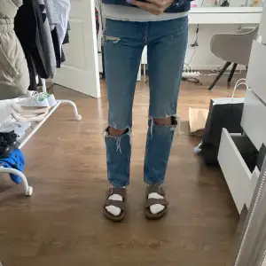 Jeans från Zara i mycket bra skick! 