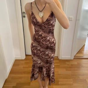 leopard klänning 🐆🐆🐆🐆🐆 - så himla snygg!!  