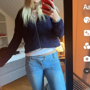 Bomber jacka  - Så cool bomber jacka köp secondhand 