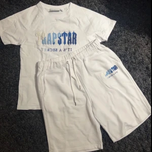 Trapstar  - En oanvänd Trapstar tracksuit 