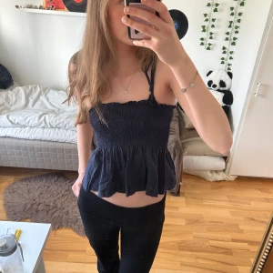 Sött linne - Gulligt linne i marinblått!!💗✨💫