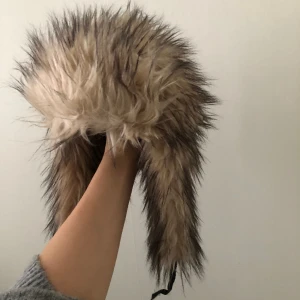 Pälsmössa - Toppen skick och väldigt varm🥰