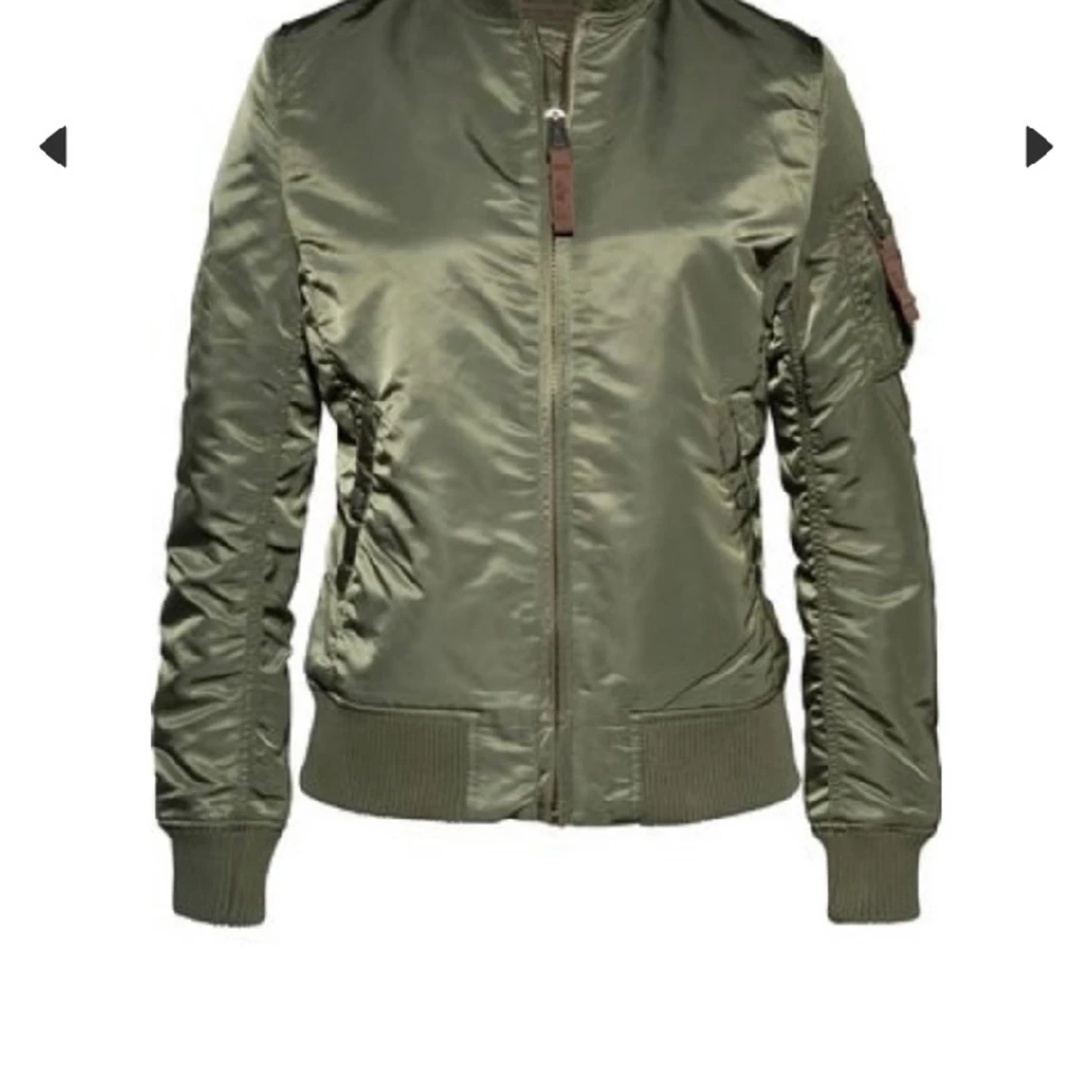 Äkta Alpha Industries bomberjacka