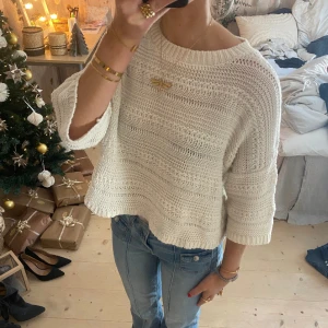 Trekvartsärmad tröja - SUPER snygg värkligen, sällsynt och eftertraktad!!