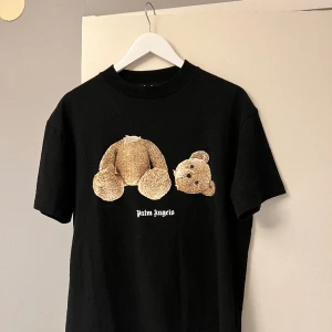 Palm Angels bear-print T-shirt - Nu pris ca 3500-4000