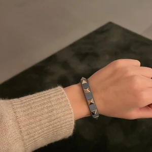 Valentino armband  - Coolt armband från Valentino💙 