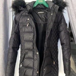 Damjacka - Rockandblue jacka dam storlek 38 ord pris 3000kr mitt pris 799kr snabb affär= sänkade pris.