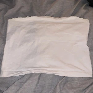 Topp - Säljer för jag ej använder den