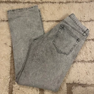Hope jeans - Säljer ett par Hope Rush jeans. Endast använda några gånger och är i väldigt bra skick. Mitt pris 799, nypris 1899. Pris kan diskuteras