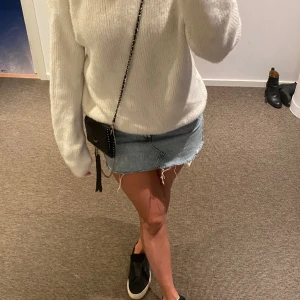 Snygg jeans kjol - Knappt andvänd! Skriv för fler bilder osv🩷