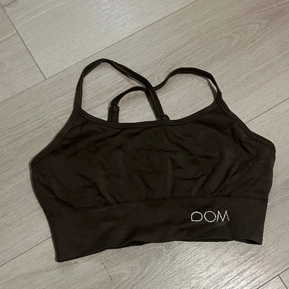 Oliv/militär gröna sport set från drop of mindfulness DOM i storlek S/XS💚dm vid fler frågor!. Övrigt.